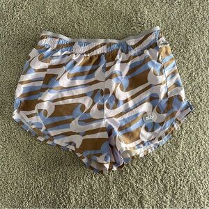 Retro nike shorts women’s size small